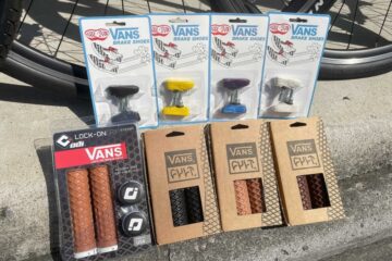 おしゃれカスタムに！VANSのブレーキシュー＆グリップ